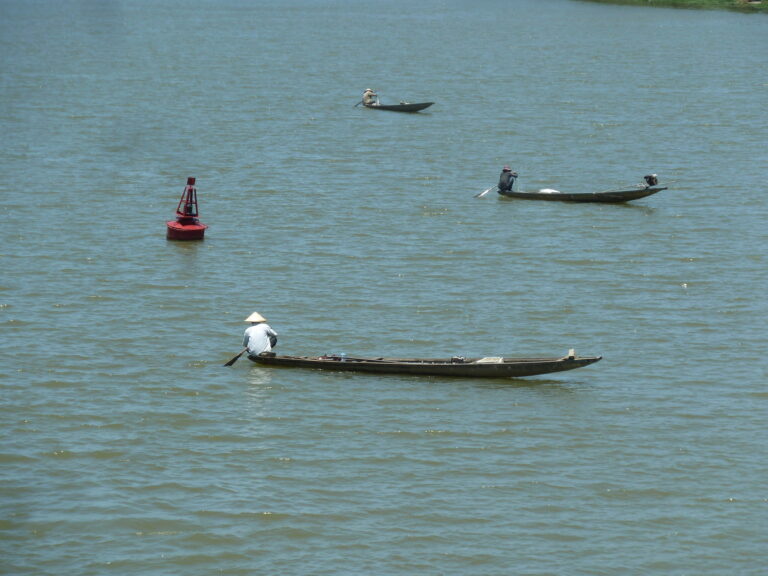 Thua Thien Hue, Huế Vietnam working on a river / living on water