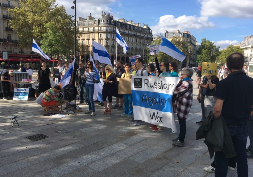 I stand with Ukraine demonstration Paris Russians standing with Ukraine in Paris